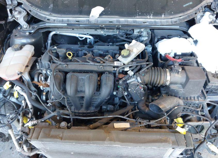 Photo 10 of 2015 Ford Escape S (VIN 1FMCU0F76FUB54814)