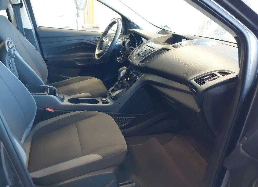 Photo 5 of 2015 Ford Escape S (VIN 1FMCU0F76FUB54814)