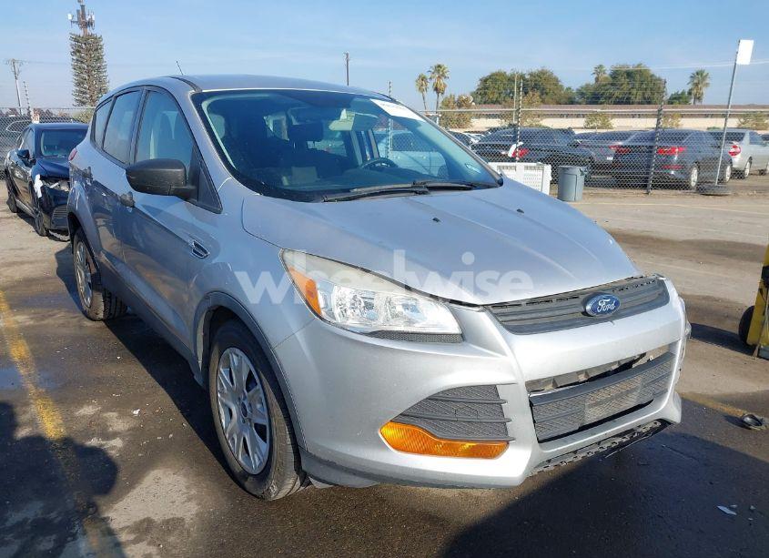2015 Ford Escape S (VIN 1FMCU0F76FUC35361) main photo