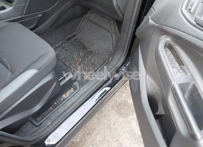 Photo 5 of 2016 Ford Escape S (VIN 1FMCU0F76GUA51166)