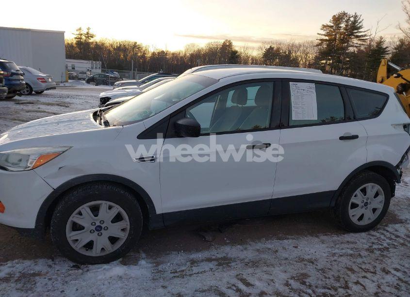 Photo 14 of 2016 Ford Escape S (VIN 1FMCU0F76GUA60370)