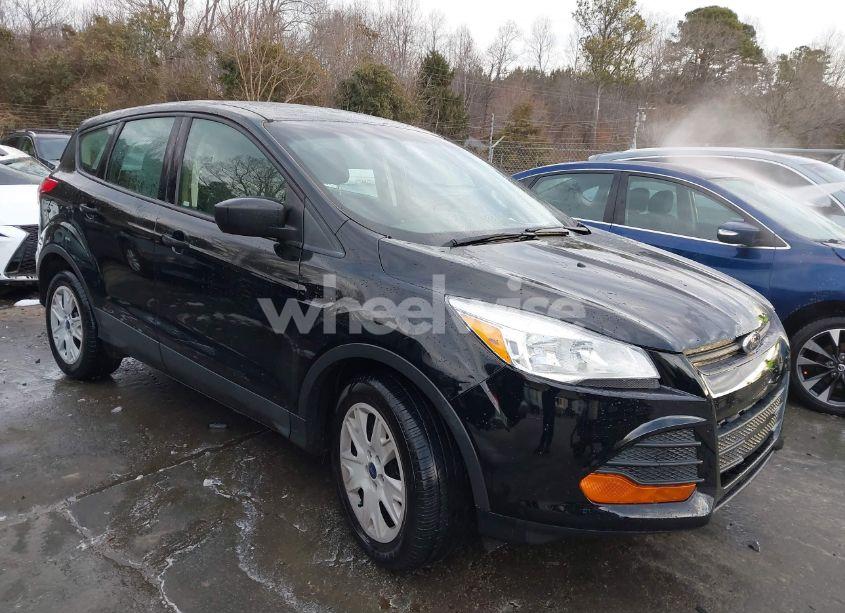 2016 Ford Escape S (VIN 1FMCU0F76GUA80649) main photo