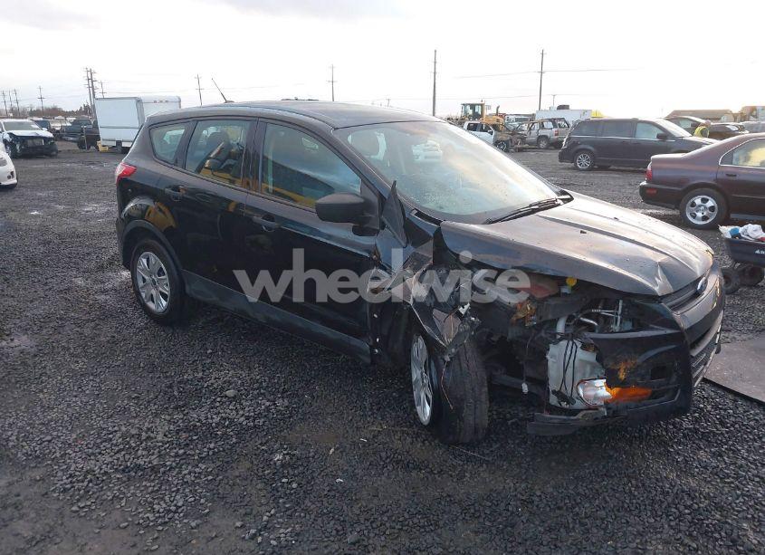 2016 Ford Escape S (VIN 1FMCU0F76GUB39411) main photo