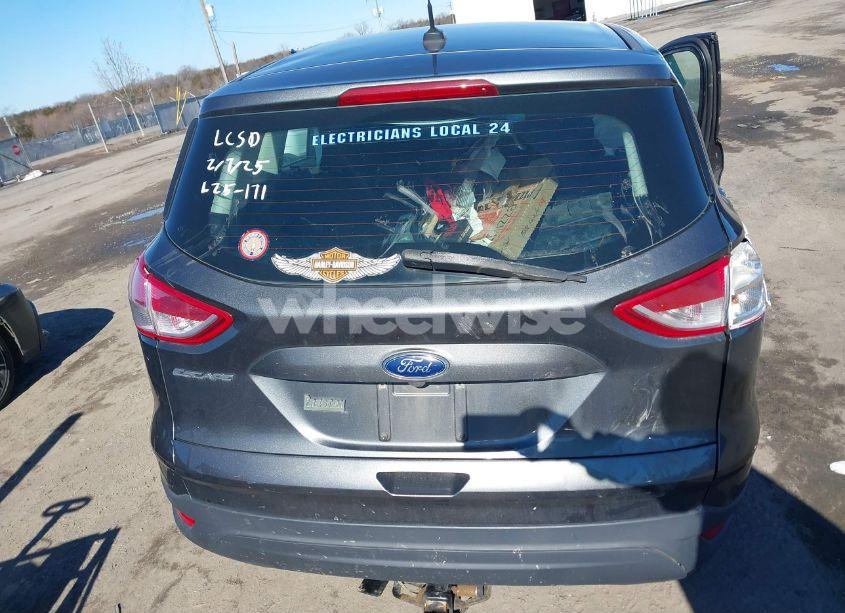 Photo 17 of 2016 Ford Escape S (VIN 1FMCU0F76GUC20988)