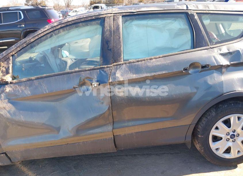 Photo 6 of 2016 Ford Escape S (VIN 1FMCU0F76GUC20988)