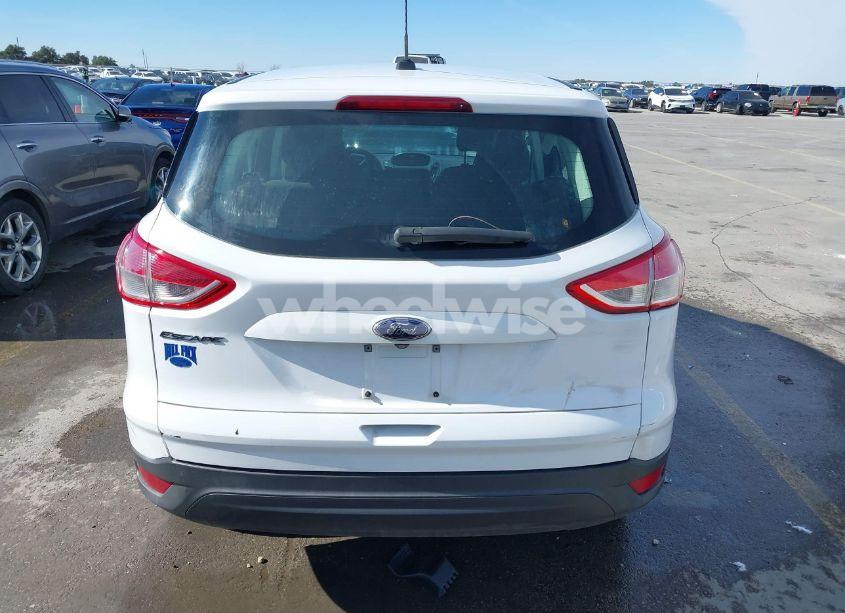 Photo 16 of 2016 Ford Escape S (VIN 1FMCU0F76GUC57524)