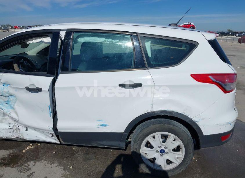 Photo 18 of 2016 Ford Escape S (VIN 1FMCU0F76GUC57524)