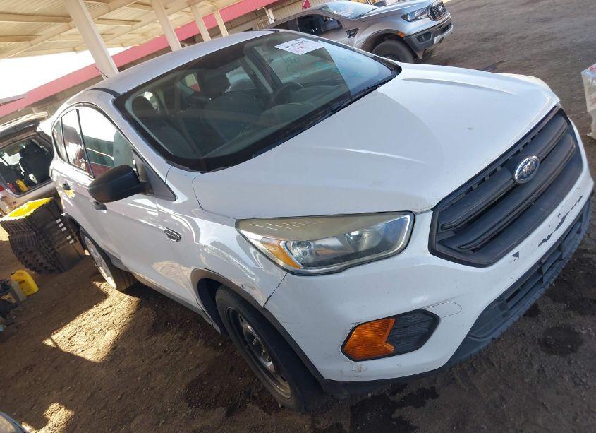 2017 Ford Escape S (VIN 1FMCU0F76HUC88113) main photo