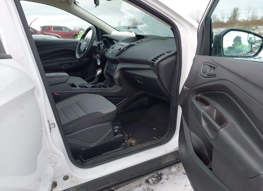 Photo 5 of 2017 Ford Escape S (VIN 1FMCU0F76HUD02589)