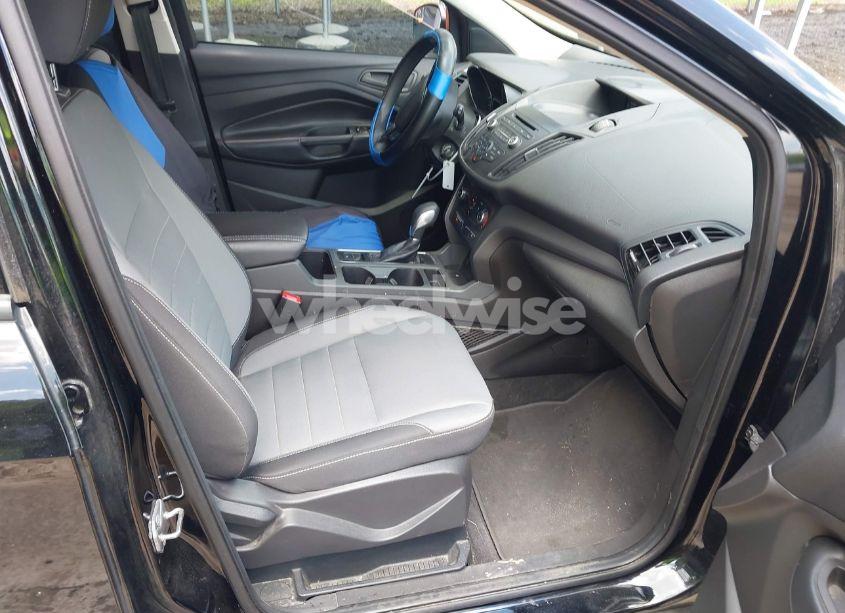 Photo 5 of 2017 Ford Escape S (VIN 1FMCU0F76HUD05394)