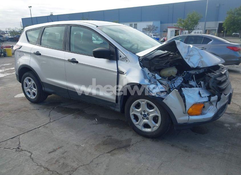 2018 Ford Escape S (VIN 1FMCU0F76JUA36514) main photo