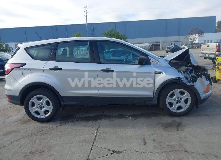 Photo 13 of 2018 Ford Escape S (VIN 1FMCU0F76JUA36514)