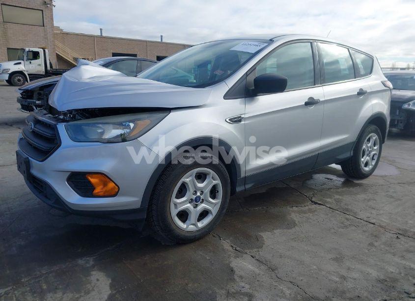 Photo 2 of 2018 Ford Escape S (VIN 1FMCU0F76JUA36514)