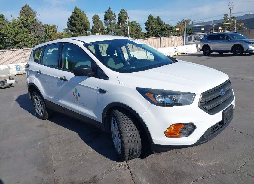 2018 Ford Escape S (VIN 1FMCU0F76JUA57363) main photo