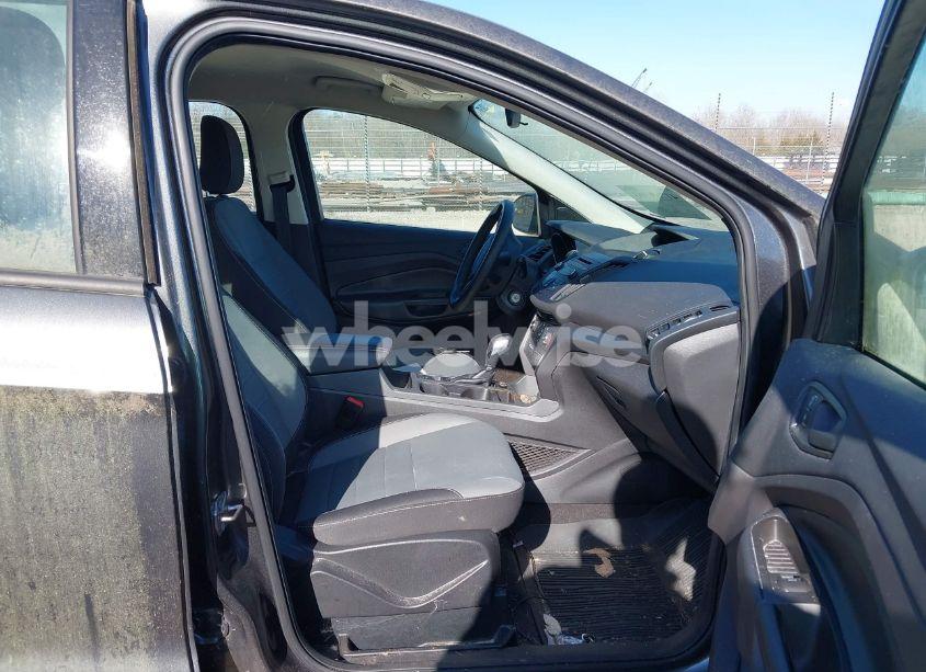 Photo 5 of 2018 Ford Escape S (VIN 1FMCU0F76JUB08151)