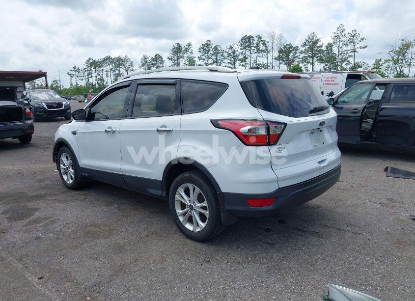 Photo 3 of 2018 Ford Escape S (VIN 1FMCU0F76JUB36547)