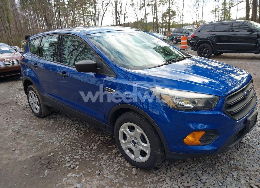 2018 Ford Escape S (VIN 1FMCU0F76JUB37228) main photo