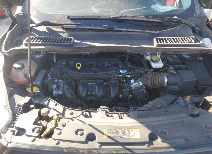 Photo 10 of 2018 Ford Escape S (VIN 1FMCU0F76JUB84355)