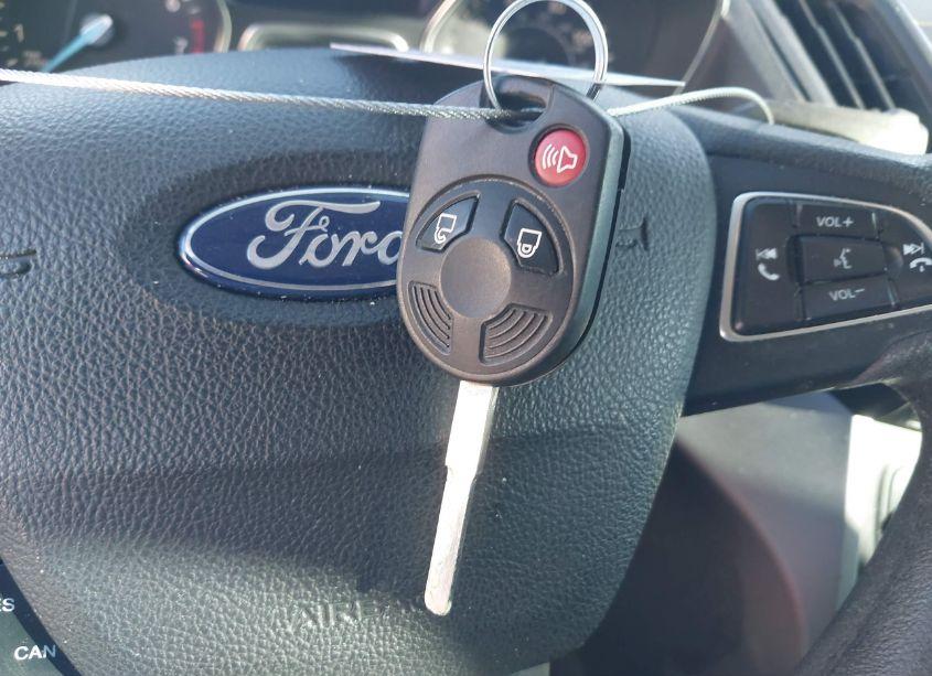 Photo 11 of 2018 Ford Escape S (VIN 1FMCU0F76JUB84355)