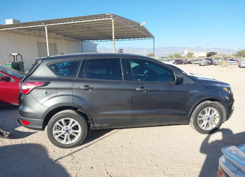 Photo 14 of 2018 Ford Escape S (VIN 1FMCU0F76JUB84355)