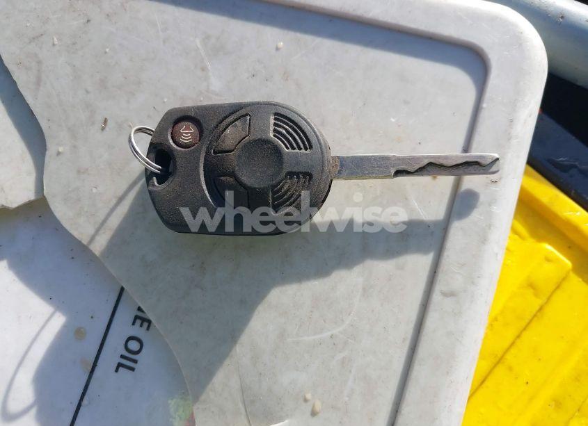 Photo 11 of 2018 Ford Escape S (VIN 1FMCU0F76JUC40357)