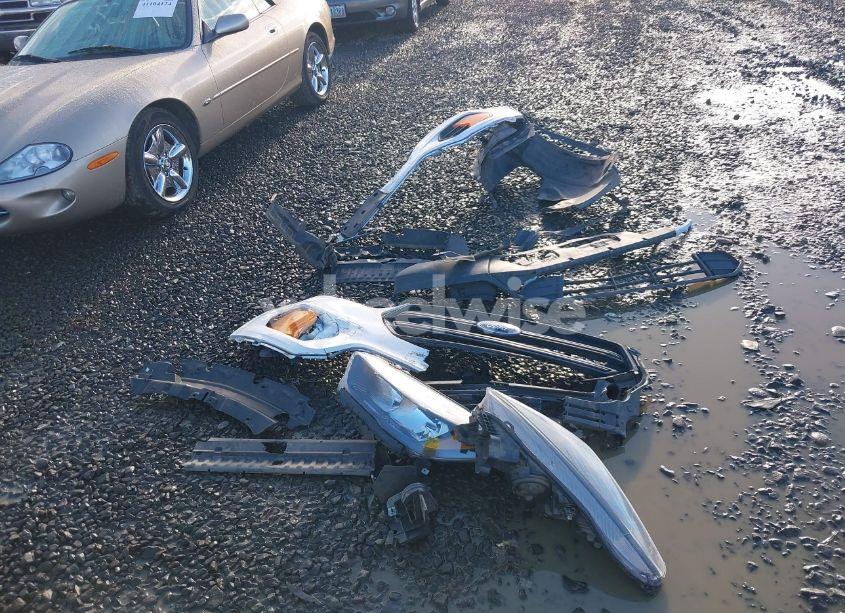 Photo 12 of 2018 Ford Escape S (VIN 1FMCU0F76JUC40357)