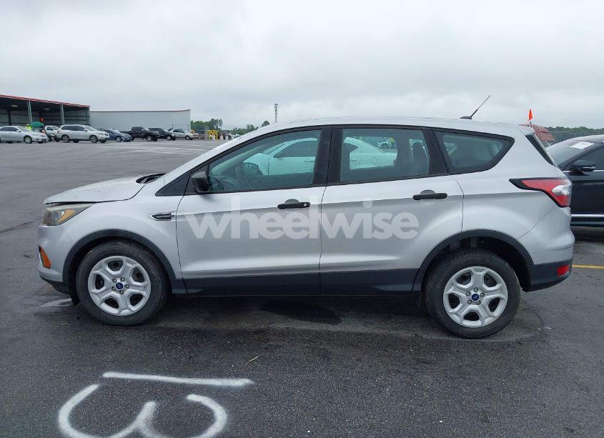 Photo 14 of 2018 Ford Escape S (VIN 1FMCU0F76JUC49754)