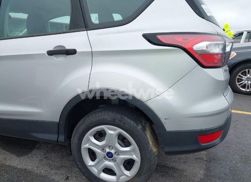Photo 19 of 2018 Ford Escape S (VIN 1FMCU0F76JUC49754)