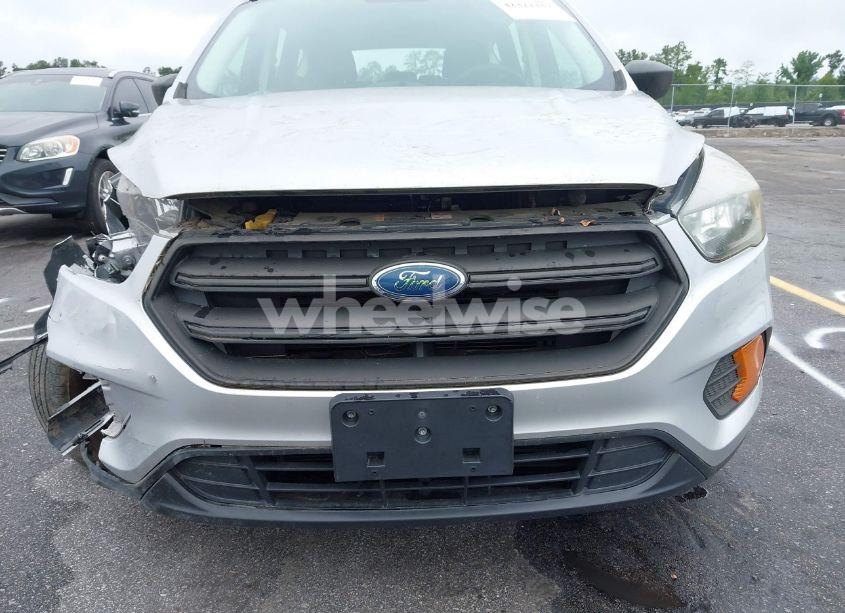 Photo 6 of 2018 Ford Escape S (VIN 1FMCU0F76JUC49754)