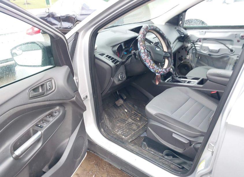 Photo 5 of 2018 Ford Escape S (VIN 1FMCU0F76JUC70040)