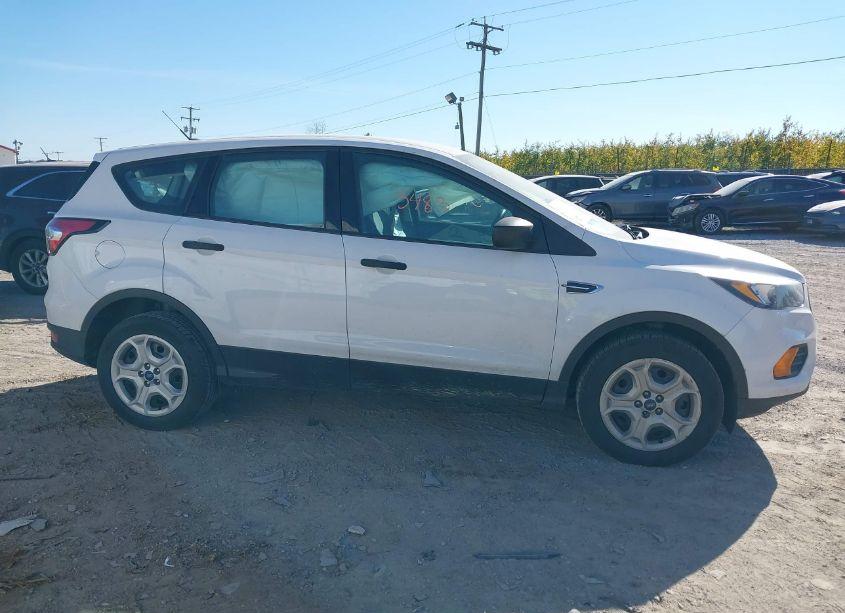 Photo 13 of 2018 Ford Escape S (VIN 1FMCU0F76JUC73097)
