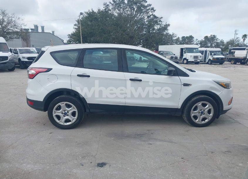 Photo 13 of 2018 Ford Escape S (VIN 1FMCU0F76JUC87582)
