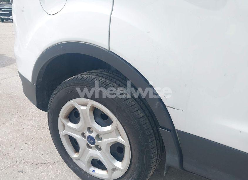 Photo 18 of 2018 Ford Escape S (VIN 1FMCU0F76JUC87582)