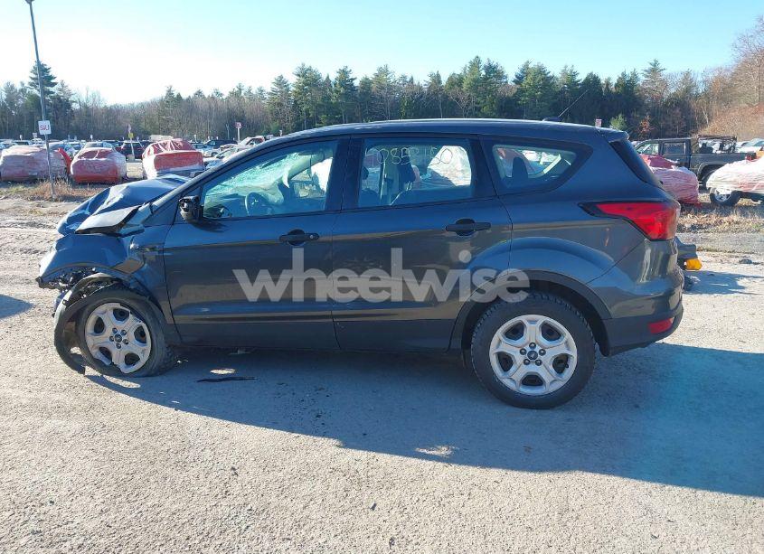 Photo 14 of 2019 Ford Escape S (VIN 1FMCU0F76KUA27832)
