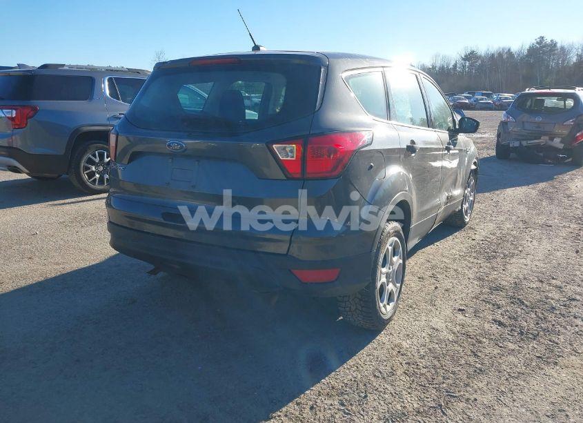 Photo 4 of 2019 Ford Escape S (VIN 1FMCU0F76KUA27832)