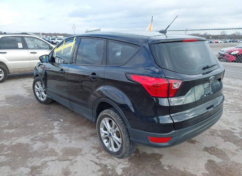 Photo 3 of 2019 Ford Escape S (VIN 1FMCU0F76KUA34716)
