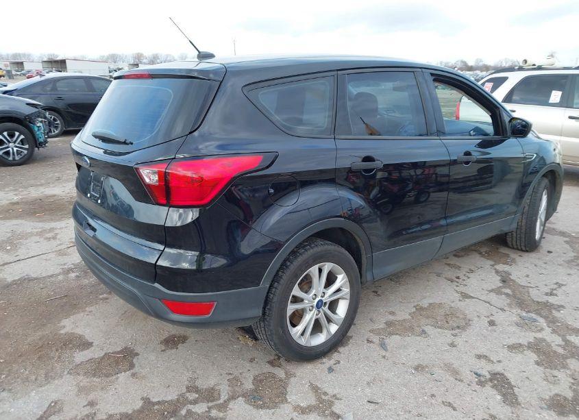 Photo 4 of 2019 Ford Escape S (VIN 1FMCU0F76KUA34716)