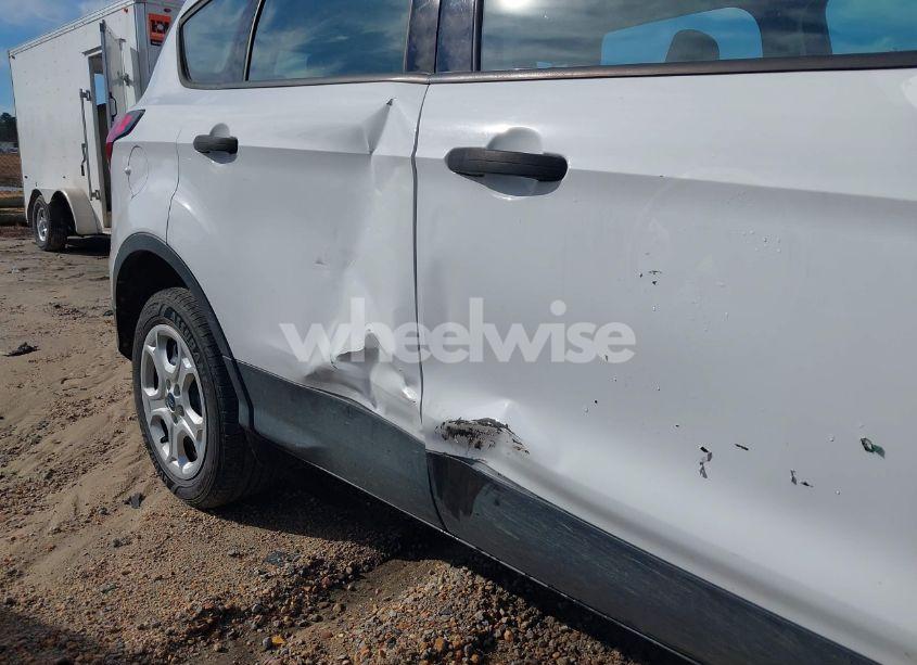 Photo 19 of 2019 Ford Escape S (VIN 1FMCU0F76KUB11066)