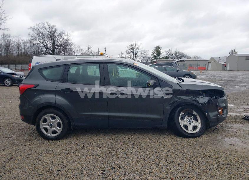 Photo 14 of 2019 Ford Escape S (VIN 1FMCU0F76KUB85359)