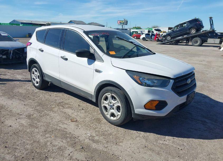 2019 Ford Escape S (VIN 1FMCU0F76KUC25309) main photo