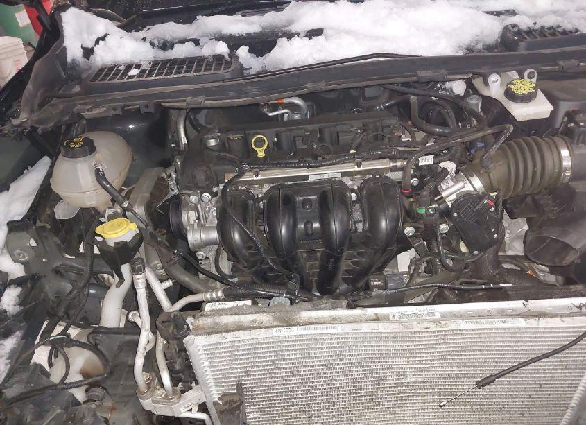 Photo 10 of 2019 Ford Escape S (VIN 1FMCU0F76KUC48072)