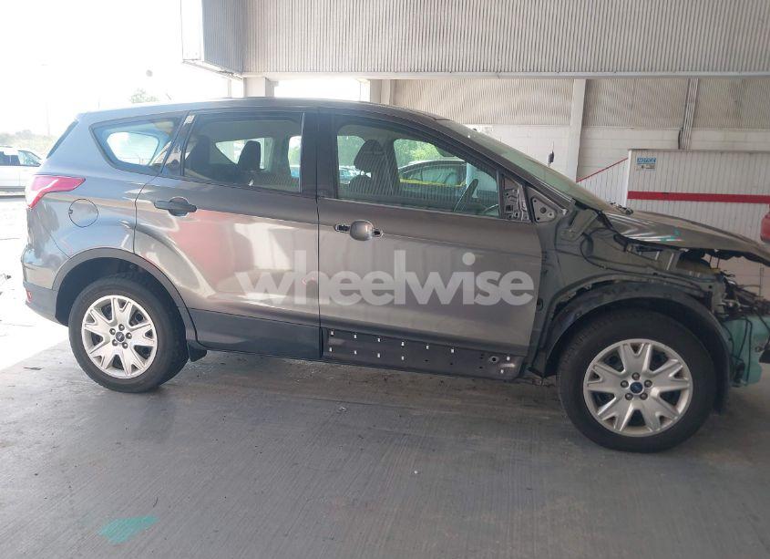 Photo 14 of 2013 Ford Escape S (VIN 1FMCU0F77DUB28798)