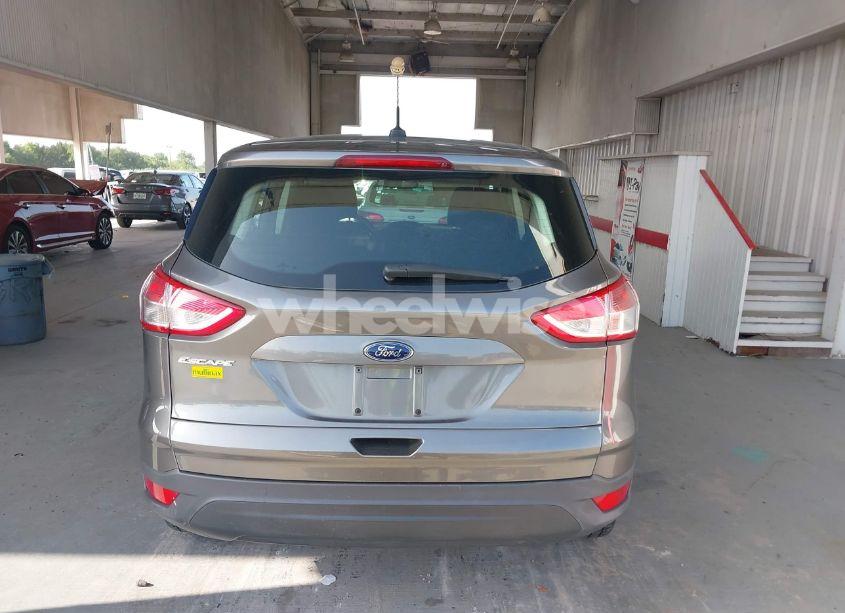 Photo 17 of 2013 Ford Escape S (VIN 1FMCU0F77DUB28798)