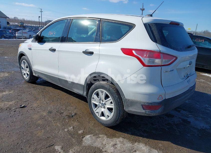 Photo 3 of 2013 Ford Escape S (VIN 1FMCU0F77DUB57198)