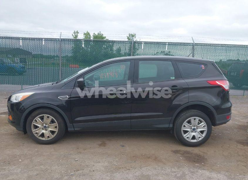Photo 14 of 2013 Ford Escape S (VIN 1FMCU0F77DUB79606)