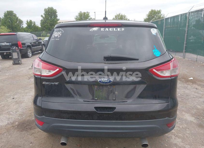 Photo 16 of 2013 Ford Escape S (VIN 1FMCU0F77DUB79606)