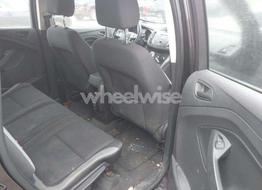 Photo 8 of 2013 Ford Escape S (VIN 1FMCU0F77DUB79606)
