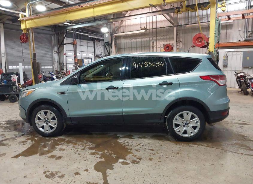 Photo 14 of 2013 Ford Escape S (VIN 1FMCU0F77DUB82022)