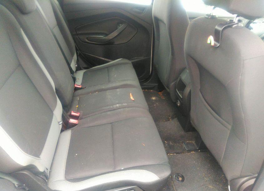 Photo 8 of 2013 Ford Escape S (VIN 1FMCU0F77DUD79417)