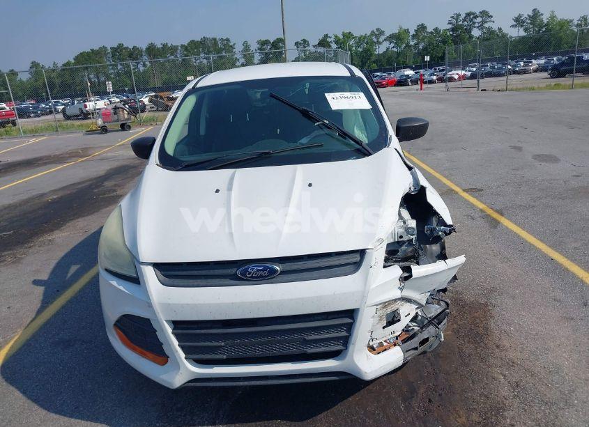 Photo 13 of 2014 Ford Escape S (VIN 1FMCU0F77EUB17057)